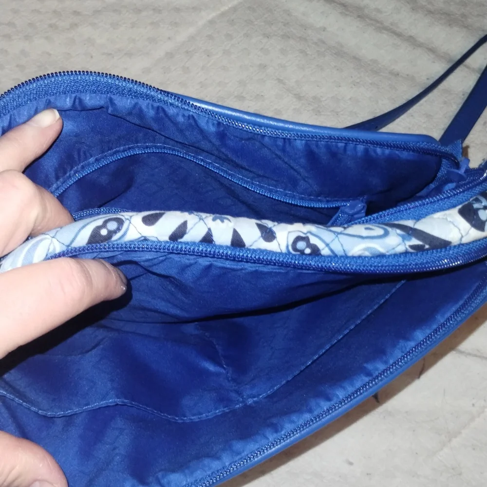 Vera Bradley blue floral cross body bag - Picture 8 of 10